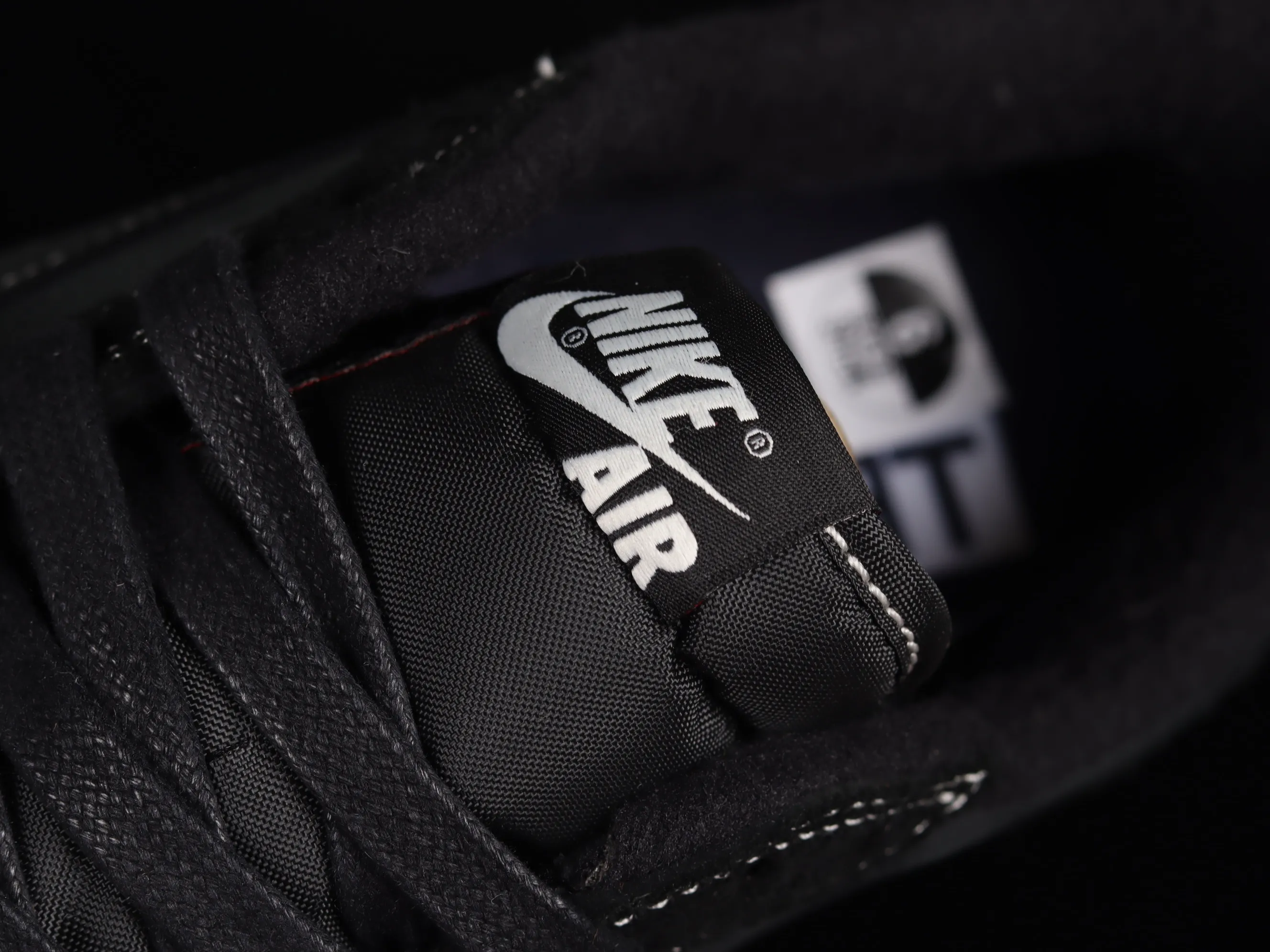 All Categories Air Jordan Jordan Series Basketball Shoes Air Jordan 1 Low Pure Original Version Travis Scott x Air Jordan 1 Low OG "Triple Black" AJ1 Joe 1 Black Warrior Overhook DM7866-001